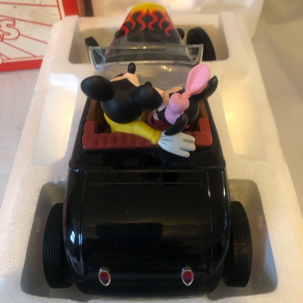 Ford 1932 street Hot Rod Limited edition #138 Mickey & Minnie Mouse joyride ! - Picture 3 of 6